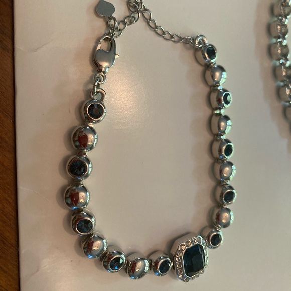 Cute navy blue crystal bracelet 🌟✨💫 - Picture 3 of 6